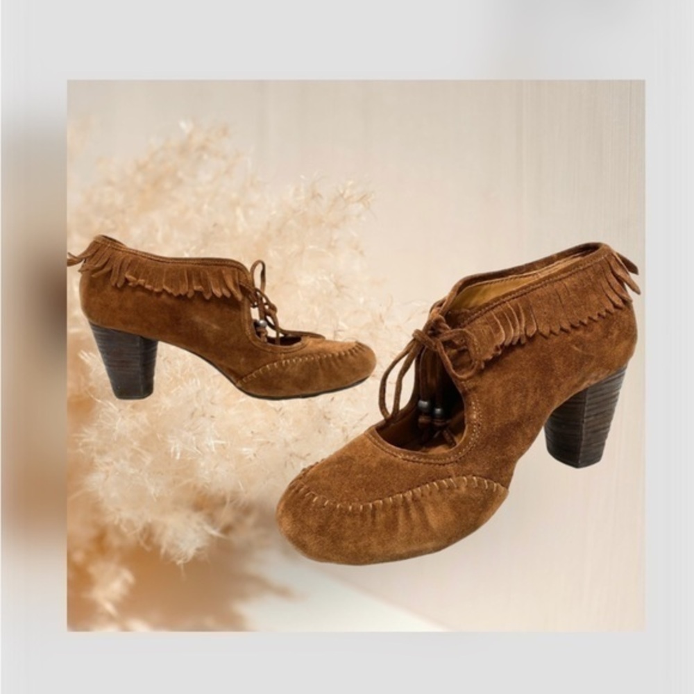 Born Brown Suede Fringe Moccasin Stacked 3” Heel Booties Size 7 Ex Condi…